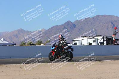 media/Nov-06-2023-Moto Forza (Mon) [[ce023d0744]]/4-Beginner Group/Session 4 (Finish Line Checker)/